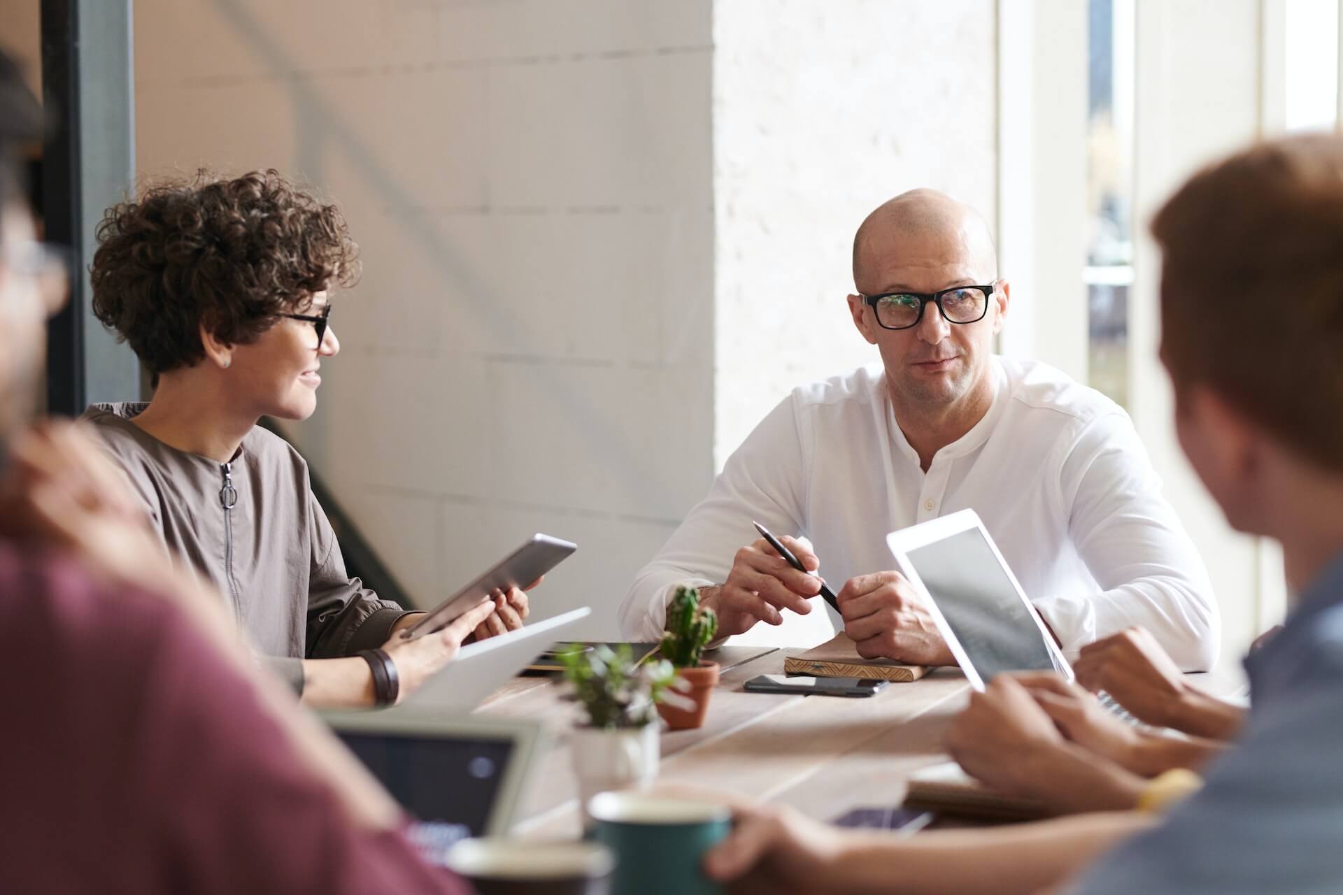 Business English: 25 Phrases for Speaking Confidently at Work